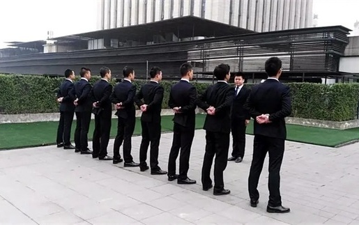 湘乡揭秘：如何选择靠谱的收债公司？老司机给你支招